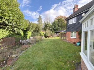 Photo 25- click for photo gallery